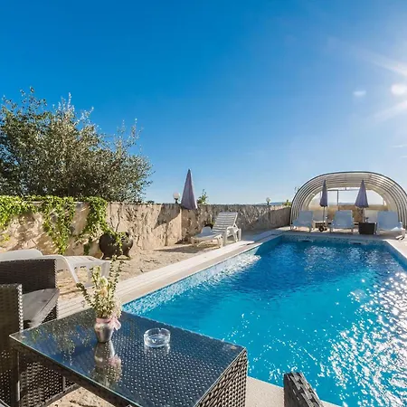 Tolle Mit Terrasse Und Meerblick