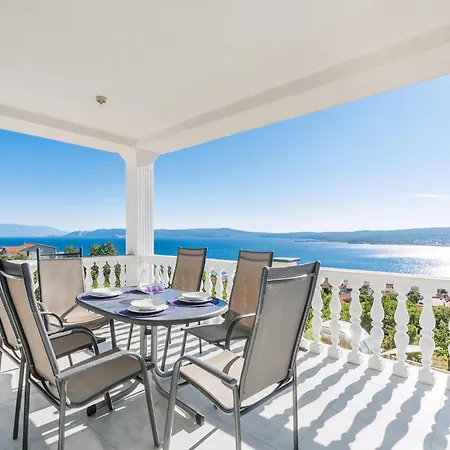 Apartment Tolle Mit Terrasse Und Meerblick Crikvenica