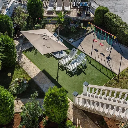 Tolle Mit Terrasse Und Meerblick Appartamento