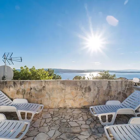 Tolle Mit Terrasse Und Meerblick Apartment Crikvenica